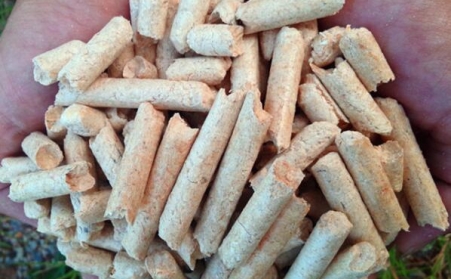 生物質(zhì)顆粒機(jī)械生產(chǎn)的顆粒燃料應(yīng)用于鍋爐燃燒的原理、特點(diǎn)、好處